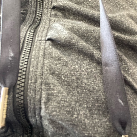 Lululemon Cool Down Jacket - Picture 6 of 6